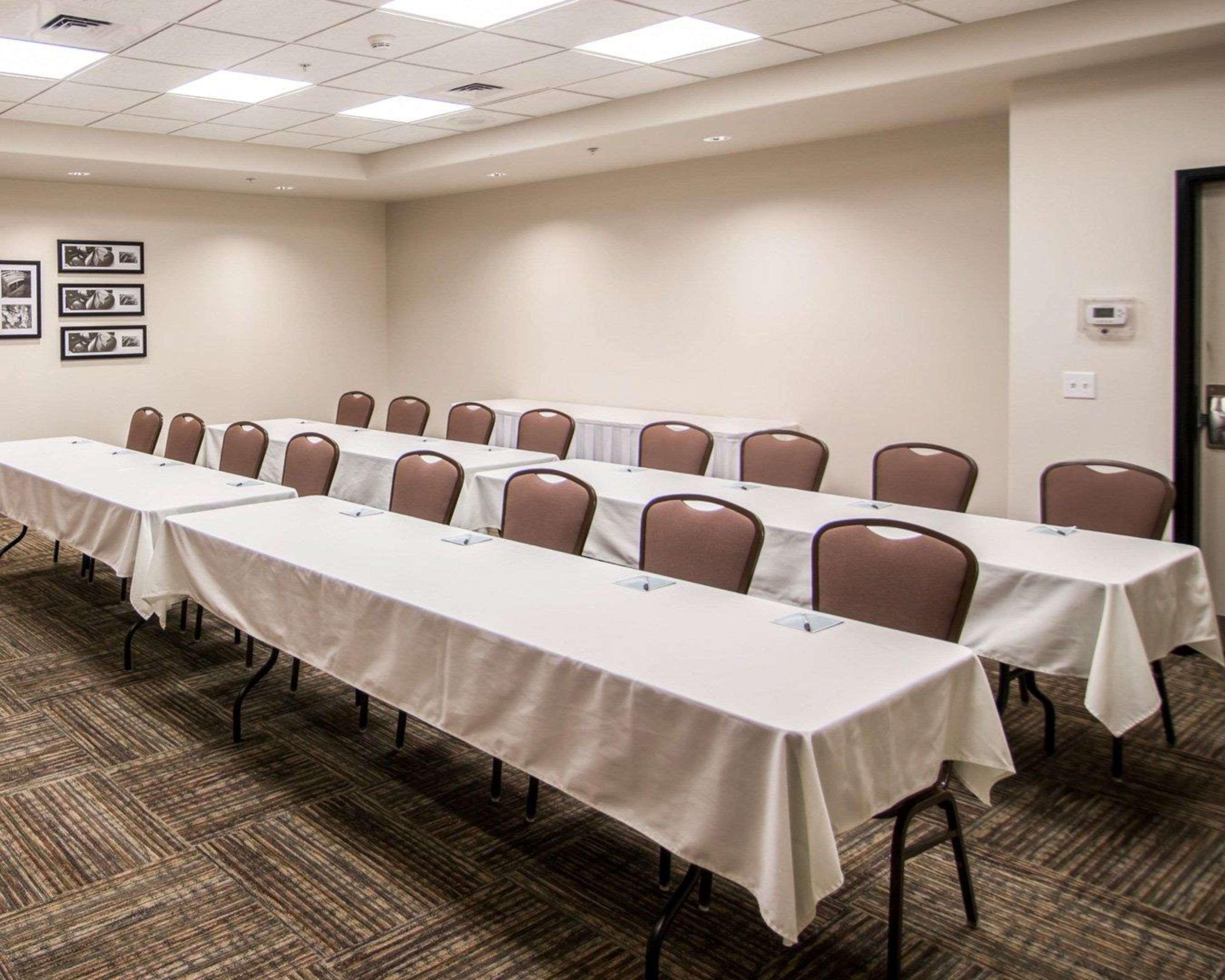 Sleep Inn & Suites Garden City Bagian luar foto
