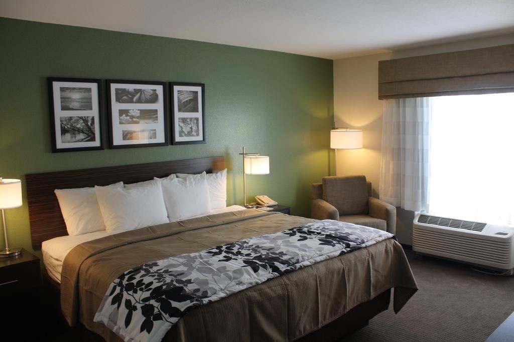Sleep Inn & Suites Garden City Ruang foto